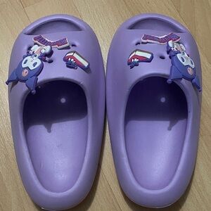 Girls slides with Kuromi charms